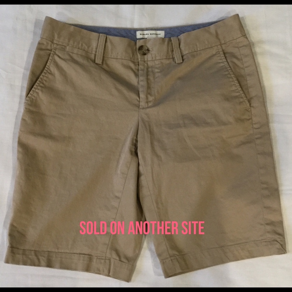 Banana Republic Stretch  Bermuda Shorts Women's